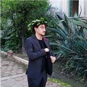 Giovane laureato in lettere disponibile per ripetizione di letteratura classica e italiana.